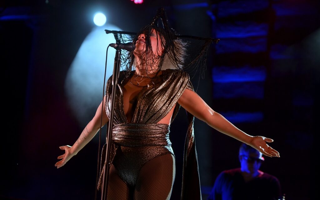 Lady Blackbird: le foto del live al Festival Mundus